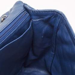 Pre Owned Chanel Blue Quilted Caviar Leather Maxi Classic Single Flap Bag