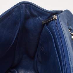 Pre Owned Chanel Blue Quilted Caviar Leather Maxi Classic Single Flap Bag