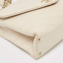 Pre Owned Chanel Cream Chevron Leather Medium Coco Envelope Flap Bag