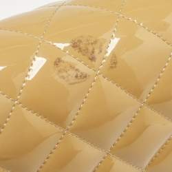 Pre Owned Chanel Cream Quilted Patent Leather Jumbo Classic Double Flap Bag