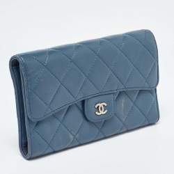 Pre Owned Chanel Blue Quilted Leather Trifold Wallet