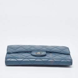 Pre Owned Chanel Blue Quilted Leather Trifold Wallet