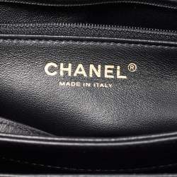 Pre Owned Chanel Black Chevron Leather Medium Trendy CC Top Handle Bag