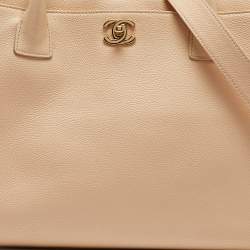 Pre Owned Chanel Light Beige Leather Cerf Shopper Tote