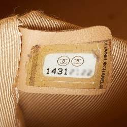 Pre Owned Chanel Light Beige Leather Cerf Shopper Tote