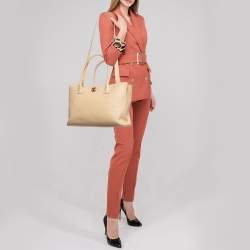 Pre Owned Chanel Light Beige Leather Cerf Shopper Tote