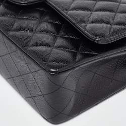 Pre Owned Chanel Black Quilted CaviarLeather Medium Classic Double Flap Bag