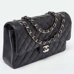 Pre Owned Chanel Black Quilted CaviarLeather Medium Classic Double Flap Bag