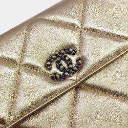Pre Owned Chanel 19 flap clutch