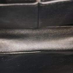 Pre Owned Chanel Caviar Classic Medium bag