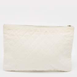 Pre Owned Chanel White Quilted Canvas Coco Cuba O-Case Clutch