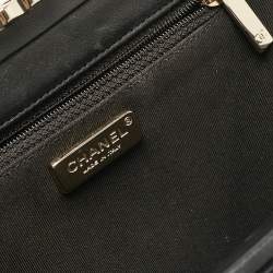 Pre Owned Chanel Black Quilted Leather Frame Round Handle Clutch Bag