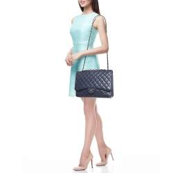 Pre Owned Chanel Navy Blue Quilted Caviar Leather Maxi Classic Single Flap Bag