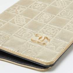 Chanel Gold Charm Icon Leather CC Bifold Wallet