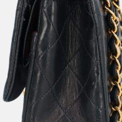Pre Owned Chanel Black Lambskin Leather Medium Classic Double Flap Shoulder Bags
