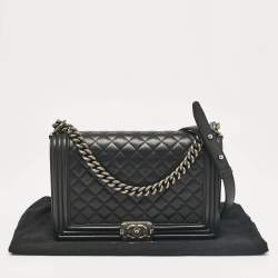 Pre Owned Chanel Black Quilted Leather New Medium Boy Bag