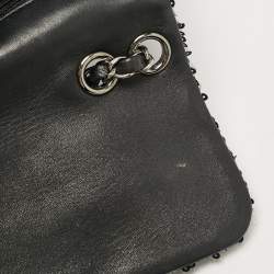 Pre Owned حقيبة شانيل كلاسيك جلد أسود مبطن صغيرة بقلاب مزدوج