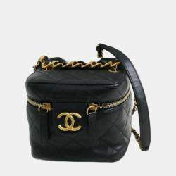 Pre Owned Chanel Black Matelasse Small Vanity Chain Shoulder Bag