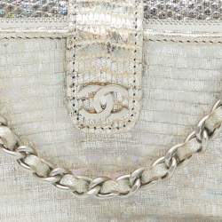 مملوكة مسبقًا Chanel Silver Lizard Phone Holder Chain Clutch