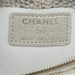 مملوكة مسبقًا Chanel Silver Lizard Phone Holder Chain Clutch