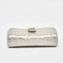 مملوكة مسبقًا Chanel Silver Lizard Phone Holder Chain Clutch