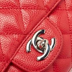 Pre Owned Chanel Red Quilted Caviar Leather East/West Classic Flap Bag