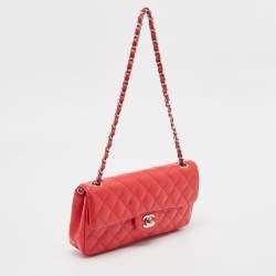 Pre Owned Chanel Red Quilted Caviar Leather East/West Classic Flap Bag