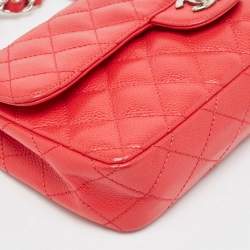 Pre Owned Chanel Red Quilted Caviar Leather East/West Classic Flap Bag