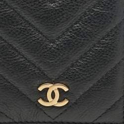 Pre Owned Chanel Black Chevron Quilted Leather CC Card Holder