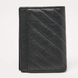 Pre Owned Chanel Black Chevron Quilted Leather CC Card Holder