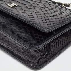 مملوكة مسبقًا Chanel Black Python Flap CC Wallet On Chain