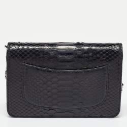 مملوكة مسبقًا Chanel Black Python Flap CC Wallet On Chain