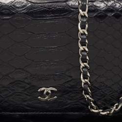 مملوكة مسبقًا Chanel Black Python Flap CC Wallet On Chain