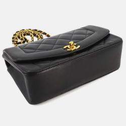 Chanel Black Leather Diana Matelasse 22 Chain Shoulder Bag
