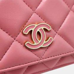 Pre Owned Chanel mini chain shoulder bag