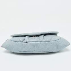 مملوكة مسبقًا Chanel Light Blue Caviar Leather Half Moon Wallet On Chain