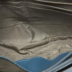 مملوكة مسبقًا Chanel Light Blue Caviar Leather Half Moon Wallet On Chain