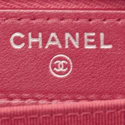 Pre Owned Chanel Red Quilted Caviar Leather CC Compact Wallet