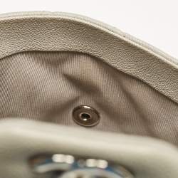 Pre Owned حقيبة شانيل قلاب يربان كومبانيون صغيرة جلد كافيار مبطنة زرقاء ستون