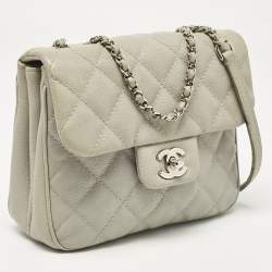 Pre Owned حقيبة شانيل قلاب يربان كومبانيون صغيرة جلد كافيار مبطنة زرقاء ستون