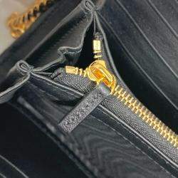 Gucci Black Gold Jackie 1961 Long Wallet
