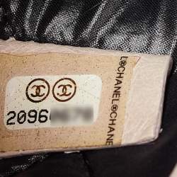 Pre Owned Chanel Off White Leather Je Ne Suis Pas En Solde Pouch