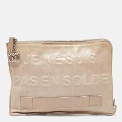Pre Owned Chanel Off White Leather Je Ne Suis Pas En Solde Pouch