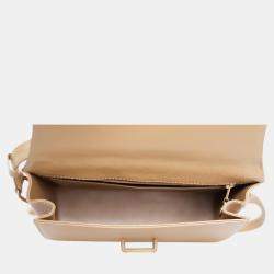 مملوكة مسبقًا Chanel Light brown Leather Vintage Leather Box Sling Bag 
