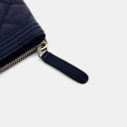 Pre Owned Chanel Caviar Boy New Medium Clutch