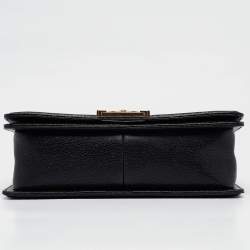Pre Owned Chanel Black Quilted Caviar Leather Medium Boy Flap Bag