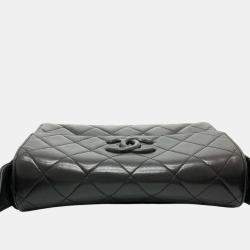 Pre Owned Chanel Black CC Mark bag shawl Shoulder Bag