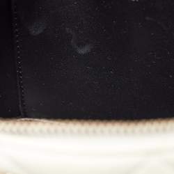 Pre Owned Chanel White Quilted Leather Trendy CC Vanity Case Bag