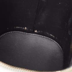 Pre Owned Chanel White Quilted Leather Trendy CC Vanity Case Bag