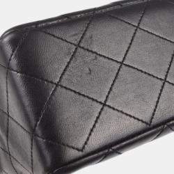 مملوكة مسبقًا Chanel Black Lambskin Single Flap Shoulder Bag
